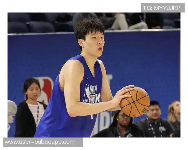 鲍仁君对杨瀚森的评价强调球队成长的重要性与合理的支持方式