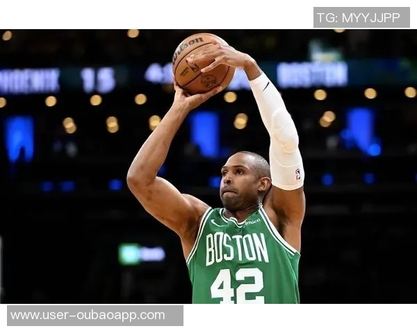 霍福德伤情确诊为右侧坐骨神经痛与老詹相似的伤病困扰