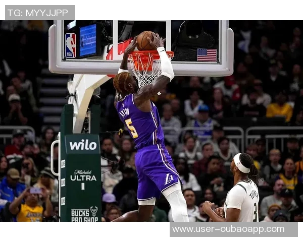 特纳状态回暖表现抢眼13投8中三分命中率高达625砍下23分6篮板4抢断1盖帽 特纳状态回暖表现抢眼13投8中三分命中率高达625砍下23分6篮板4抢断1盖帽